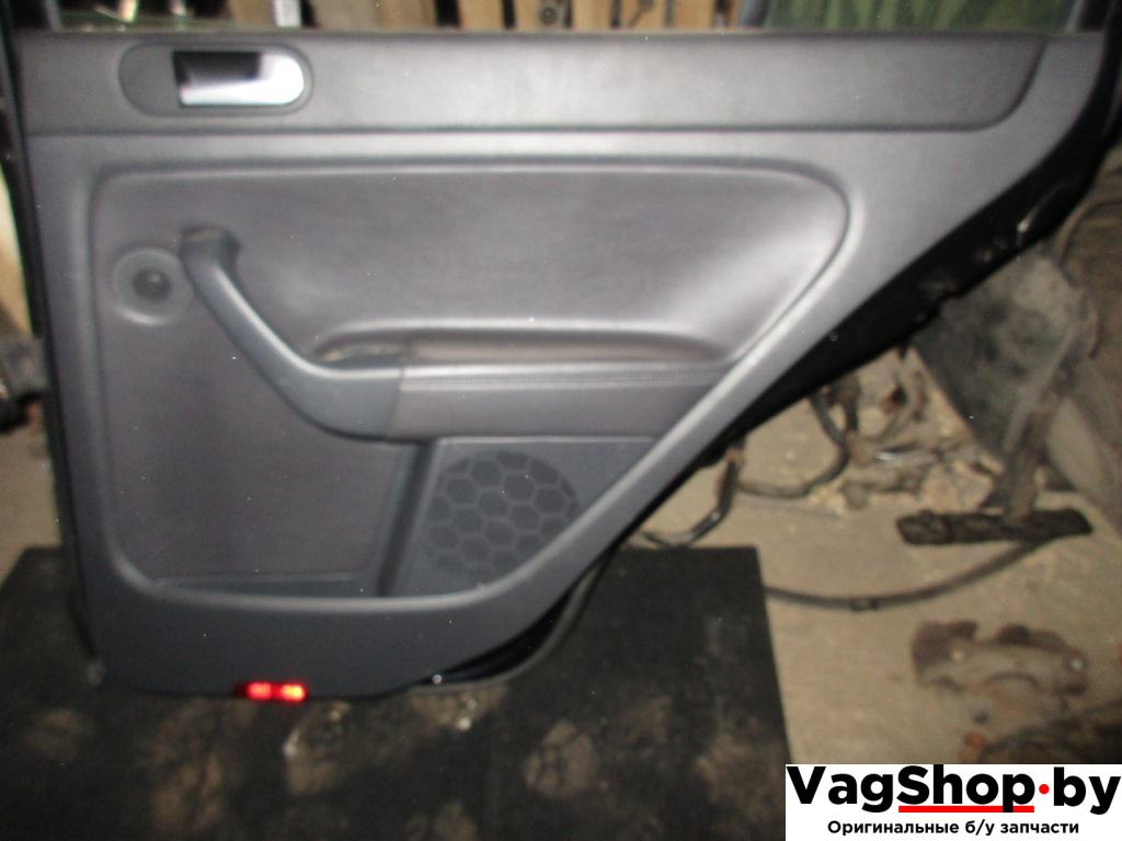 обшивка двери задняя правая Volkswagen Golf Plus 1 поколение 2006, 1.6 л., FSI, BLF, бензин, МКПП, черный, хетчбэк 5 дв., передний привод - фото №1