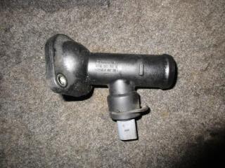 корпус термостата Volkswagen Passat B6 2006, 2.0 л., TDi, BKP, дизель, МКПП, синий темный, универсал, передний привод, 03G121121D