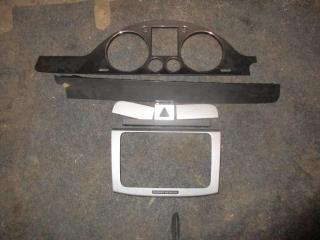 накладка на торпедо (консоль) Volkswagen Passat B6 2006, 2.0 л., TFSI, BWA, бензин, МКПП, серый, универсал, передний привод