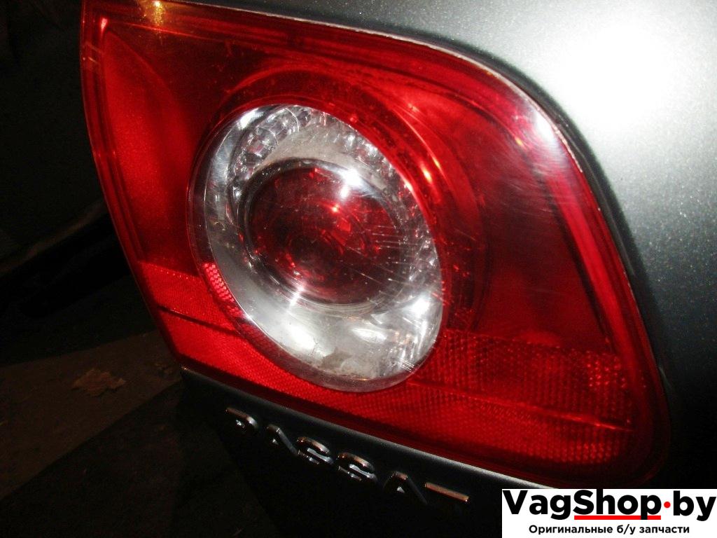 фонарь крышки багажника левый Volkswagen Passat B6 2006, 2.0 л., TFSI, BWA, бензин, МКПП, серый, универсал, передний привод - фото №1