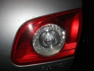 фонарь крышки багажника правый Volkswagen Passat B6 2007, 2.0 л., FSI, BVY, бензин, АКПП, серебро, универсал, передний привод