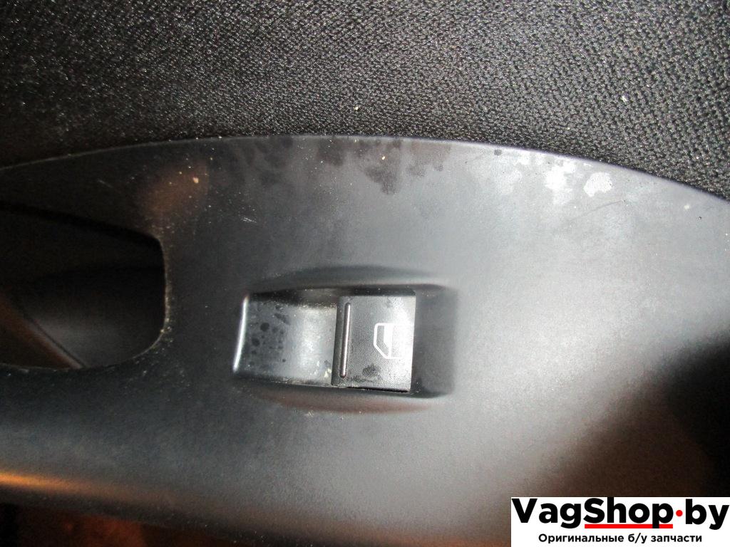 кнопка стеклоподъемника переднего правого Volkswagen Passat B6 2007, 2.0 л., FSI, BVY, бензин, АКПП, серебро, универсал, передний привод - фото №1