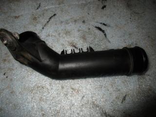 патрубок интеркулера Volkswagen Caddy 3 поколение 2007, 1.9 л., TDi, BSU, дизель, МКПП, сине-зеленый, минивэн, передний привод, 3C0145770B