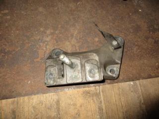 кронштейн КПП Volkswagen Sharan 1 поколение [рестайлинг] 2003, 1.9 л., TDi, ASZ, дизель, МКПП, черный, минивэн, передний привод, 7M3399135A