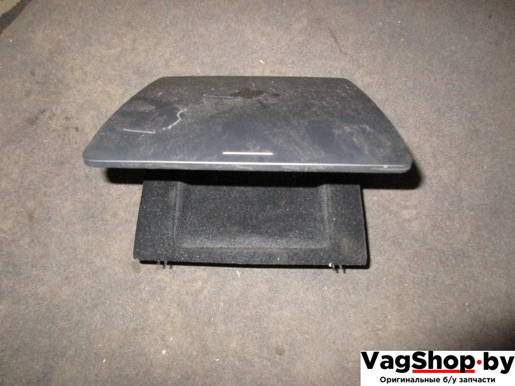 бардачок Volkswagen Touran 1 поколение 2004, 2.0 л., TDi, BKD, дизель, АКПП, серебро, минивэн, передний привод, 1T1857921B - фото №1