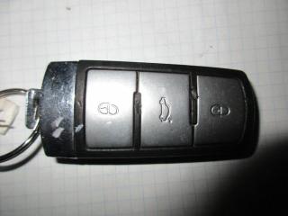 ключ Volkswagen Passat B6 2006, 1.9 л., TDi, BLS, дизель, МКПП, серебро, универсал, передний привод