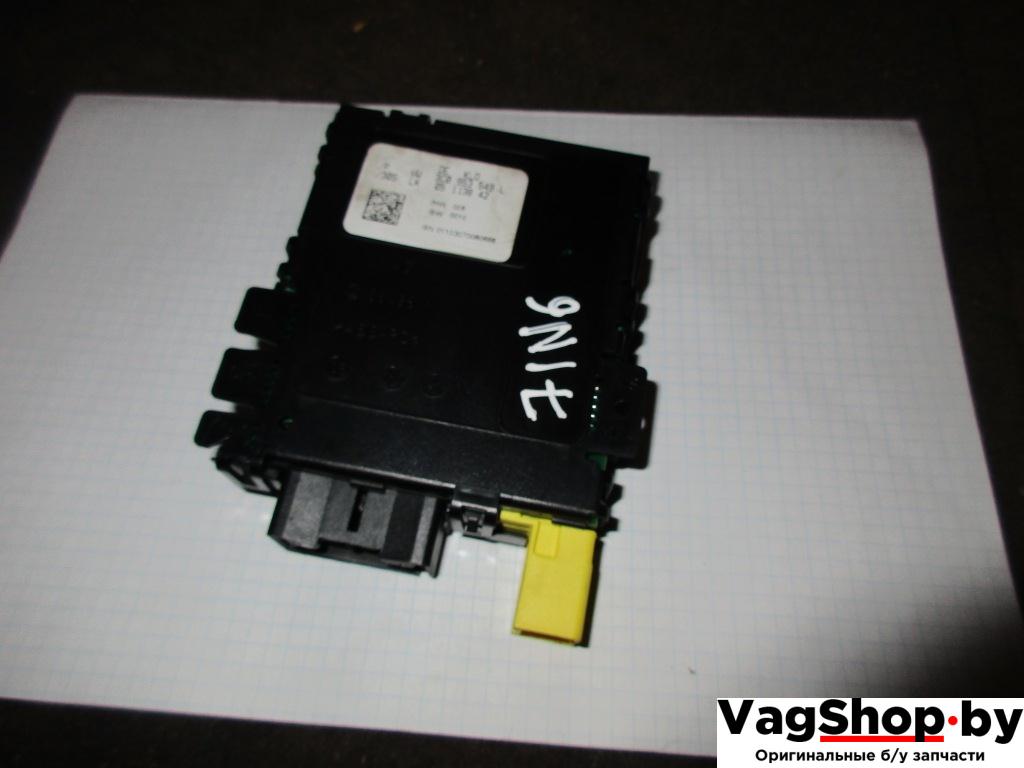 блок управления коммутационным центром Volkswagen Passat B6 2006, 1.9 л., TDi, BLS, дизель, МКПП, серебро, универсал, передний привод, 3C0953549L - фото №1