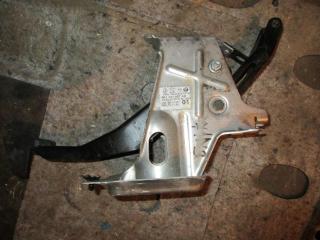 педаль Volkswagen Passat B6 2006, 2.0 л., TDi, BKP, дизель, МКПП, синий темный, универсал, передний привод, 1K1721057AD