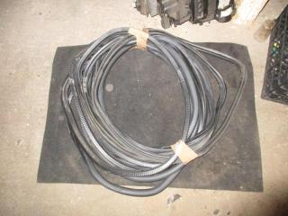 уплотнитель Volkswagen Golf 5 поколение 2005, 2.0 л., TDi, BMM, дизель, АКПП, черный, хетчбэк 5 дв., передний привод