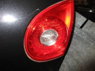 фонарь крышки багажника правый Volkswagen Golf 5 поколение 2005, 2.0 л., TDi, BMM, дизель, АКПП, черный, хетчбэк 5 дв., передний привод