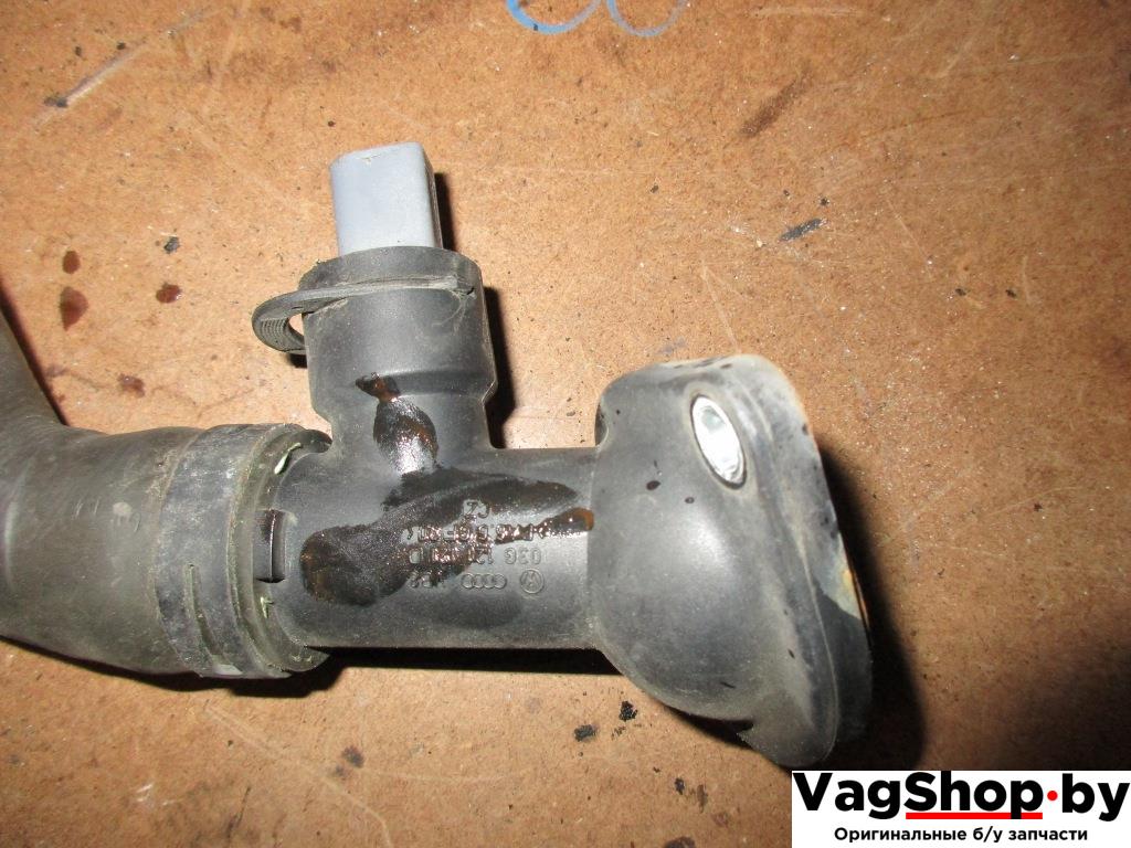 корпус термостата Volkswagen Passat B6 2007, 2.0 л., TDi, BMP, дизель, МКПП, черный, седан, передний привод, 03G121121D - фото №1