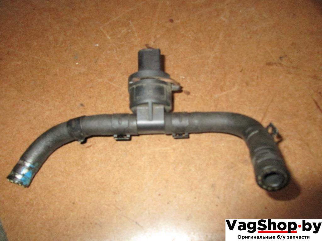 Датчик температуры топлива Volkswagen Golf Plus 1 поколение 2007, 1.9 л., TDi, BLS, дизель, МКПП, сине-зеленый хамелеон, хетчбэк 5 дв., передний привод, 038906081B - фото №1