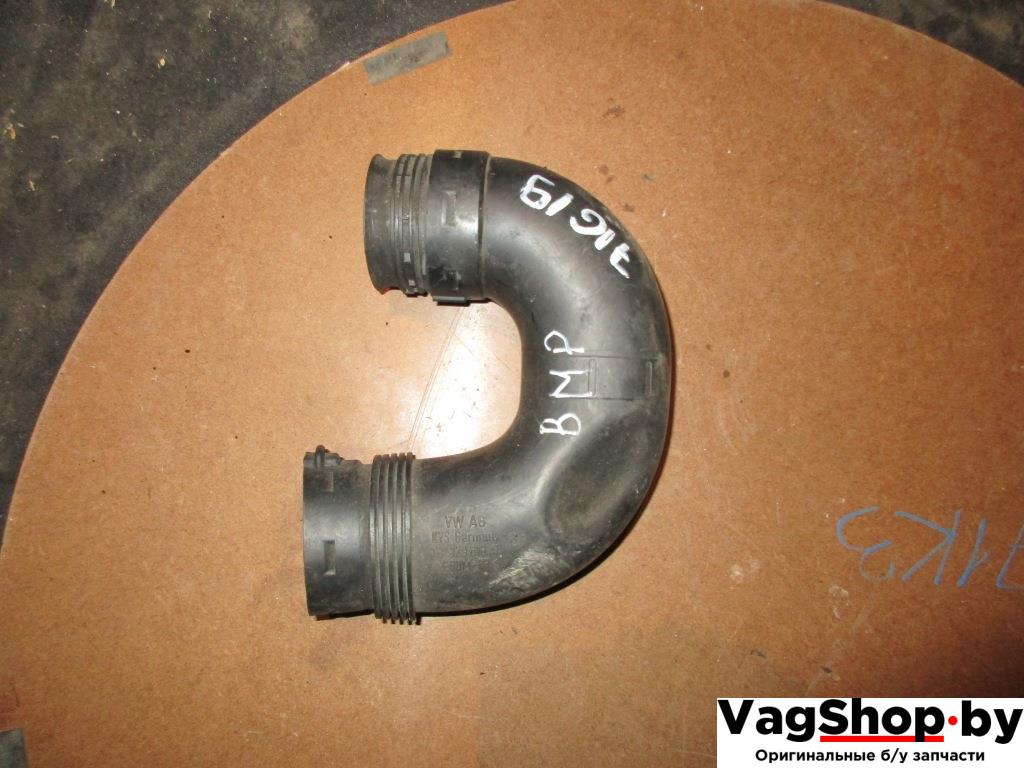 воздуховод Volkswagen Passat B6 2008, 2.0 л., TDi, BMP, дизель, МКПП, серебро, универсал, передний привод, 1K0129618AT - фото №1