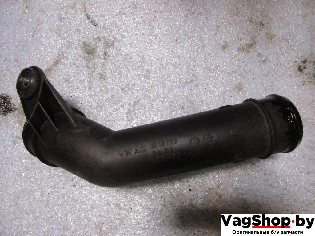 патрубок интеркулера Volkswagen Golf 5 поколение 2007, 1.9 л., TDi, BLS, дизель, МКПП, черный, универсал, передний привод, 3C0145770B - фото №1