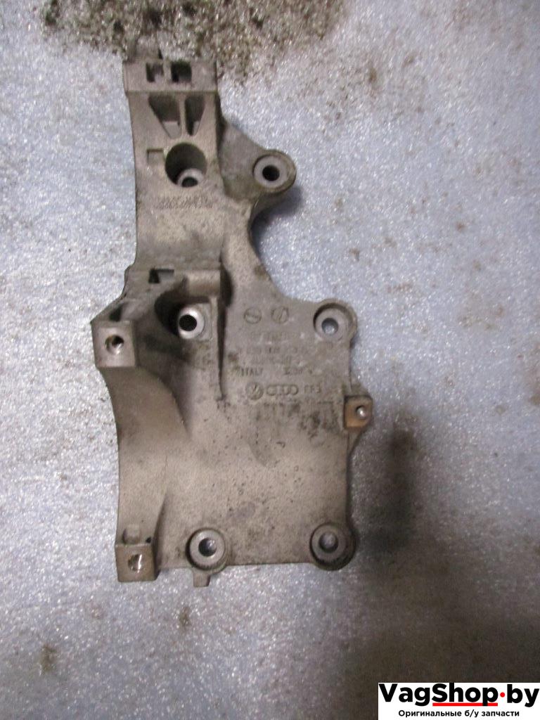 кронштейн двигателя Volkswagen Golf 5 поколение 2007, 1.9 л., TDi, BLS, дизель, МКПП, черный, универсал, передний привод, 038903143AF - фото №1