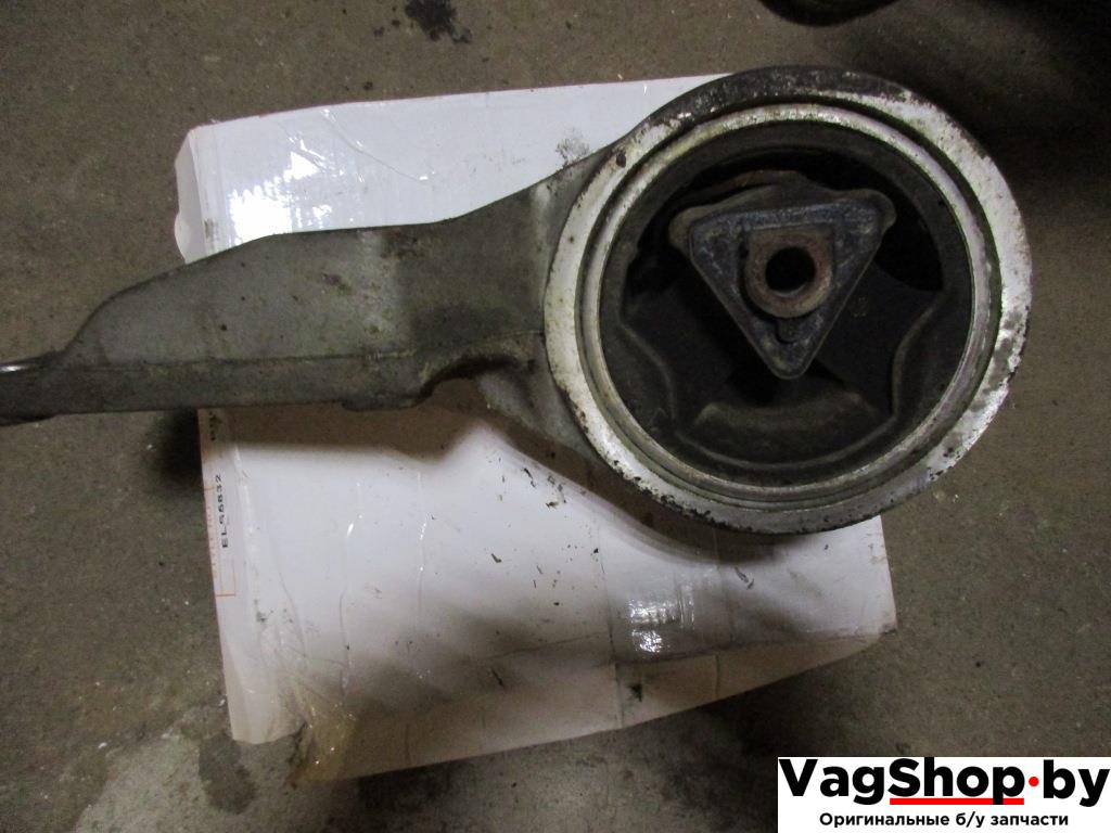 подушка крепления КПП Land Rover Range Rover 4 поколение 2012, 4.4 л., TDi, дизель, 7H426068BB - фото №1