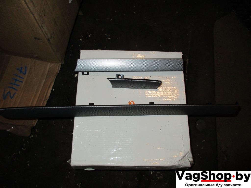 накладка декоративная Volkswagen Touran 1 поколение 2006, 1.9 л., TDi, BKC, дизель, МКПП, серебро, минивэн, передний привод - фото №1