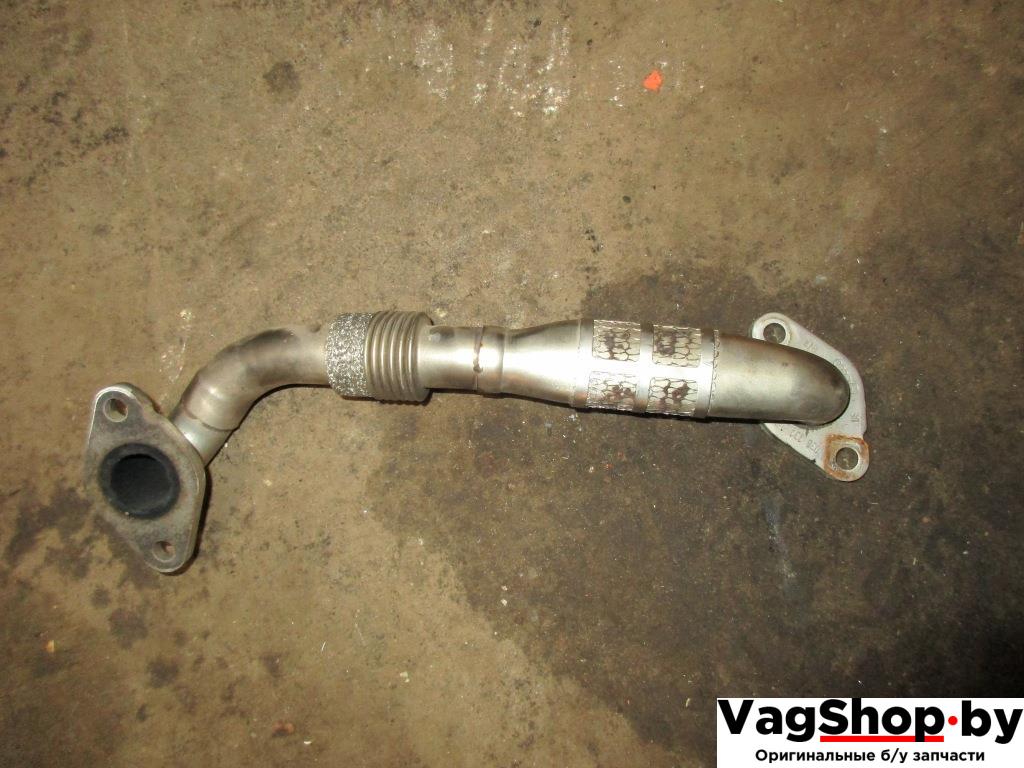 трубка системы рециркуляции EGR Volkswagen Touran 1 поколение 2006, 1.9 л., TDi, BKC, дизель, МКПП, серебро, минивэн, передний привод, 036131521AH - фото №1