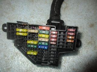 блок предохранителей Volkswagen Golf 5 поколение 2007, 1.9 л., TDi, BLS, дизель, МКПП, черный, универсал, передний привод