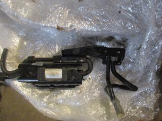 насос топливный Volkswagen Passat B6 2010, 2.0 л., TDi, CBB, дизель, АКПП, красный, универсал, полный привод, 1K0906089