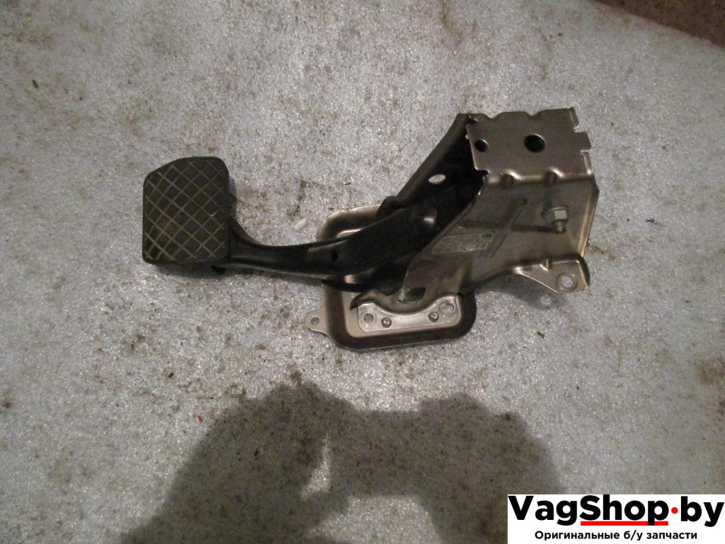педаль Volkswagen Passat B6 2010, 2.0 л., TDi, CBB, дизель, АКПП, красный, универсал, полный привод - фото №1