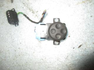 кнопка (выключатель) Volkswagen Passat B6 2010, 2.0 л., TDi, CBB, дизель, АКПП, красный, универсал, полный привод, 1Z0959777