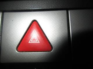 кнопка аварийной сигнализации Volkswagen Passat B6 2006, 2.0 л., TFSI, BWA, бензин, МКПП, серый, универсал, передний привод