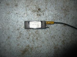 усилитель антенны Volkswagen Passat B6 2006, 2.0 л., TFSI, BWA, бензин, МКПП, серый, универсал, передний привод, 3C9035552D