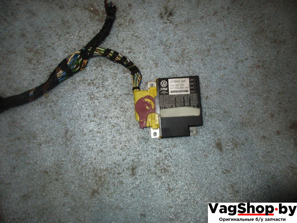 блок AirBag Volkswagen Passat B6 2006, 2.0 л., TFSI, BWA, бензин, МКПП, серый, универсал, передний привод, 3C0909605J - фото №1