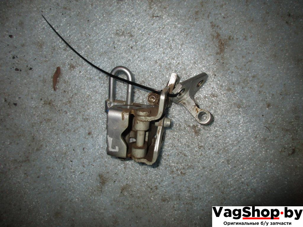 петля двери Volkswagen Golf Plus 1 поколение 2007, 1.9 л., TDi, BLS, дизель, МКПП, серебро, хетчбэк 5 дв., передний привод - фото №1