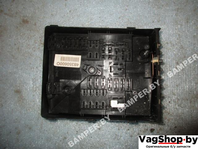 блок предохранителей Volkswagen Golf Plus 1 поколение 2007, 1.9 л., TDi, BLS, дизель, МКПП, сине-зеленый хамелеон, хетчбэк 5 дв., передний привод - фото №1