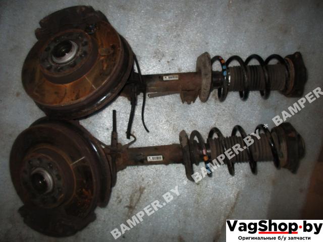 суппорт передний правый Volkswagen Golf Plus 1 поколение 2007, 1.9 л., TDi, BLS, дизель, МКПП, сине-зеленый хамелеон, хетчбэк 5 дв., передний привод - фото №1