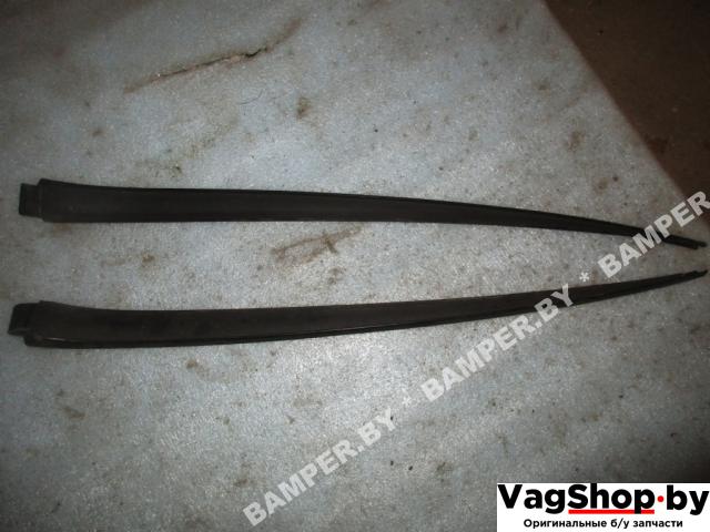 молдинг лобового стекла Volkswagen Golf Plus 1 поколение 2006, 1.6 л., FSI, BLF, бензин, МКПП, черный, хетчбэк 5 дв., передний привод - фото №1