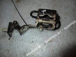 петля двери Volkswagen Golf Plus 1 поколение 2006, 1.6 л., FSI, BLF, бензин, МКПП, черный, хетчбэк 5 дв., передний привод