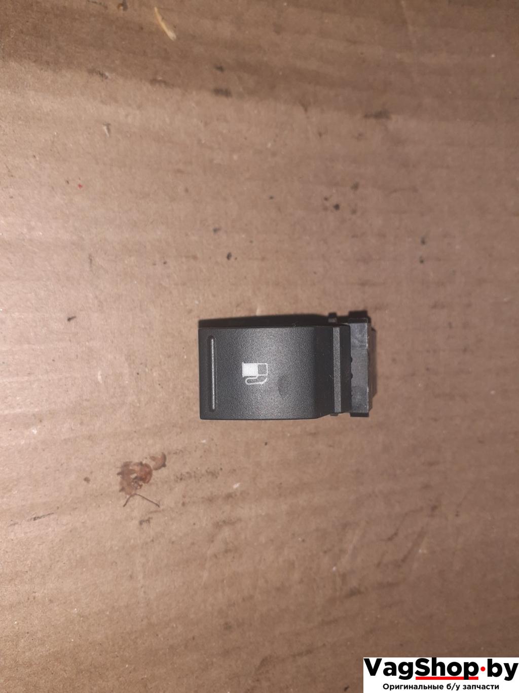 кнопка открытия лючка топливного бака Volkswagen Golf Plus 1 поколение 2007, 1.9 л., TDi, BLS, дизель, МКПП, серебро, хетчбэк 5 дв., передний привод, 1T0959833A - фото №1