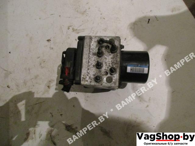 блок ABS Volkswagen Passat B6 2007, 2.0 л., TDi, BMP, дизель, МКПП, черный, седан, передний привод, 3C0614095M - фото №1
