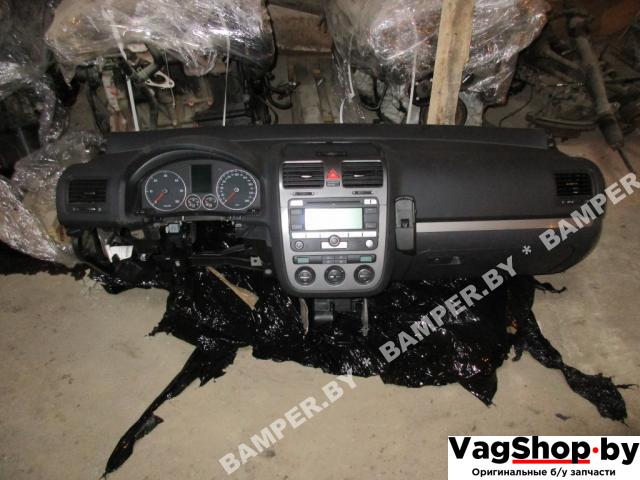 испаритель кондиционера Volkswagen Golf 5 поколение 2008, 1.9 л., TDi, BLS, дизель, МКПП, белый, хетчбэк 5 дв., передний привод - фото №1