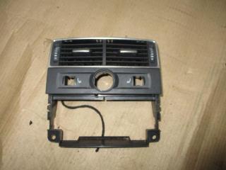 дефлектор обдува салона Audi A8 D3/4E [2-й рестайлинг] 2008, 4.2 л., FSI, BVJ, бензин, АКПП, черный, седан, полный привод, 4E0819203A