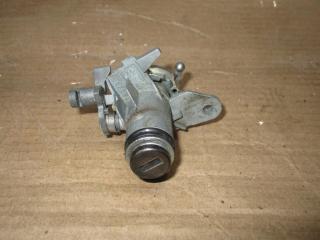 личинка дверного замка Audi A8 D3/4E [2-й рестайлинг] 2008, 4.2 л., FSI, BVJ, бензин, АКПП, черный, седан, полный привод, 8E0827573C