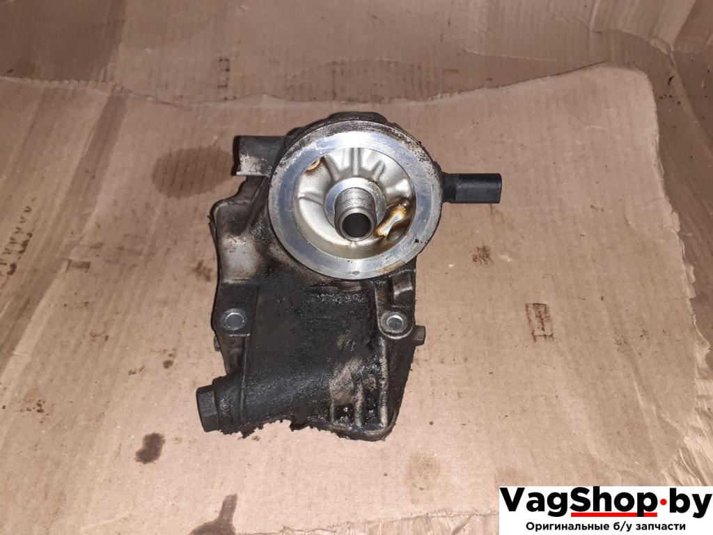 корпус масляного фильтра Volkswagen Golf Plus 1 поколение 2007, 1.6 л., i, бензин, МКПП, хетчбэк 5 дв., 06A115417 - фото №1