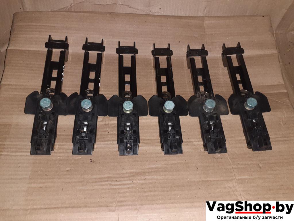 Механизм регулировки высоты ремня безопасности Volkswagen Touareg 1 поколение 2005, 2.5 л., TDi, BAC, дизель, АКПП, серый, внедорожник 5 дв., полный привод, 7L0857819F - фото №1