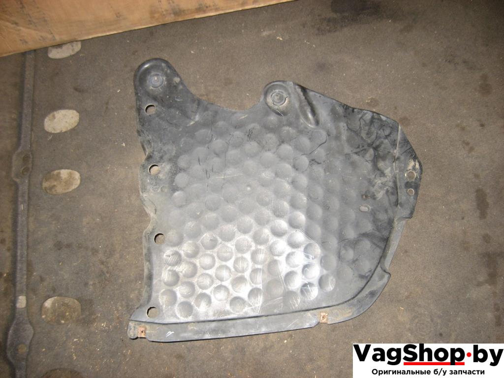 защита бампера заднего Volkswagen Golf 5 поколение 2007, 1.9 л., TDi, BLS, дизель, МКПП, черный, универсал, передний привод, 1K5825215C - фото №1