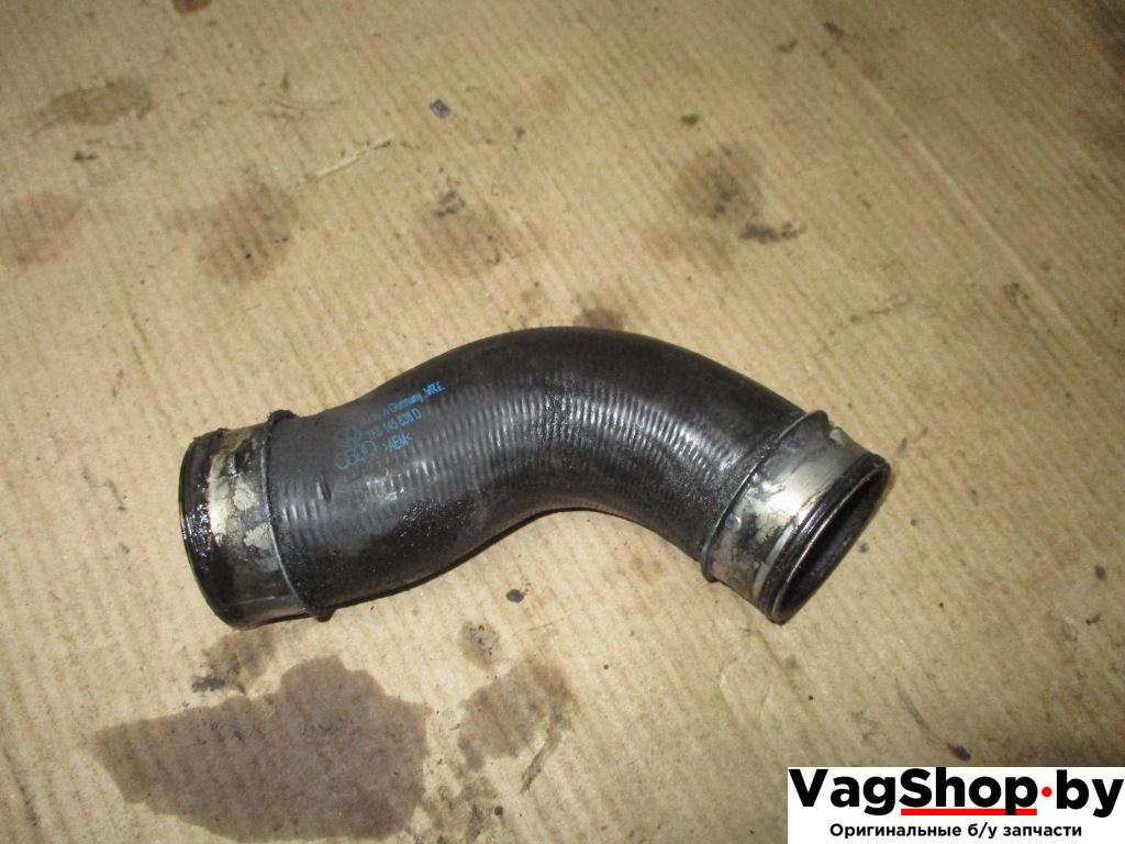 патрубок интеркулера Volkswagen Touran 1 поколение 2005, 2.0 л., TDi, AZV, дизель, МКПП, черный, минивэн, передний привод, 1K0145838D - фото №1