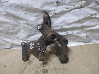 кулак задний левый Volkswagen Touran 1 поколение 2005, 2.0 л., TDi, AZV, дизель, МКПП, черный, минивэн, передний привод