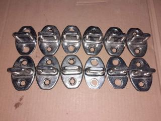 ответная часть (скоба) замка двери Volkswagen Passat B6 2008, 2.0 л., TDi, дизель, МКПП, универсал, 3C0837033C