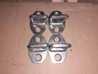 ответная часть (скоба) замка двери Volkswagen Passat B6 2008, 2.0 л., TDi, дизель, МКПП, универсал, 3C0837767A