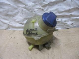 бачок расширительный Volkswagen Sharan 1 поколение [рестайлинг] 2001, 1.9 л., TDi, AUY, дизель, МКПП, зеленый, минивэн, передний привод, 7M3121407A