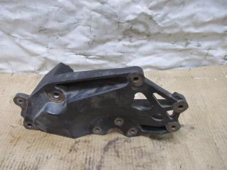 кронштейн двигателя Volkswagen Sharan 1 поколение [рестайлинг] 2001, 1.9 л., TDi, AUY, дизель, МКПП, серебро, минивэн, передний привод, 7M0199308E