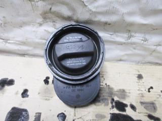 маслозаливная горловина Volkswagen Sharan 1 поколение [рестайлинг] 2001, 1.9 л., TDi, AUY, дизель, МКПП, серебро, минивэн, передний привод, 7M3103179