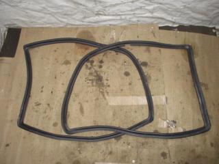 уплотнитель Volkswagen Sharan 1 поколение [рестайлинг] 2001, 1.9 л., TDi, AUY, дизель, МКПП, серебро, минивэн, передний привод